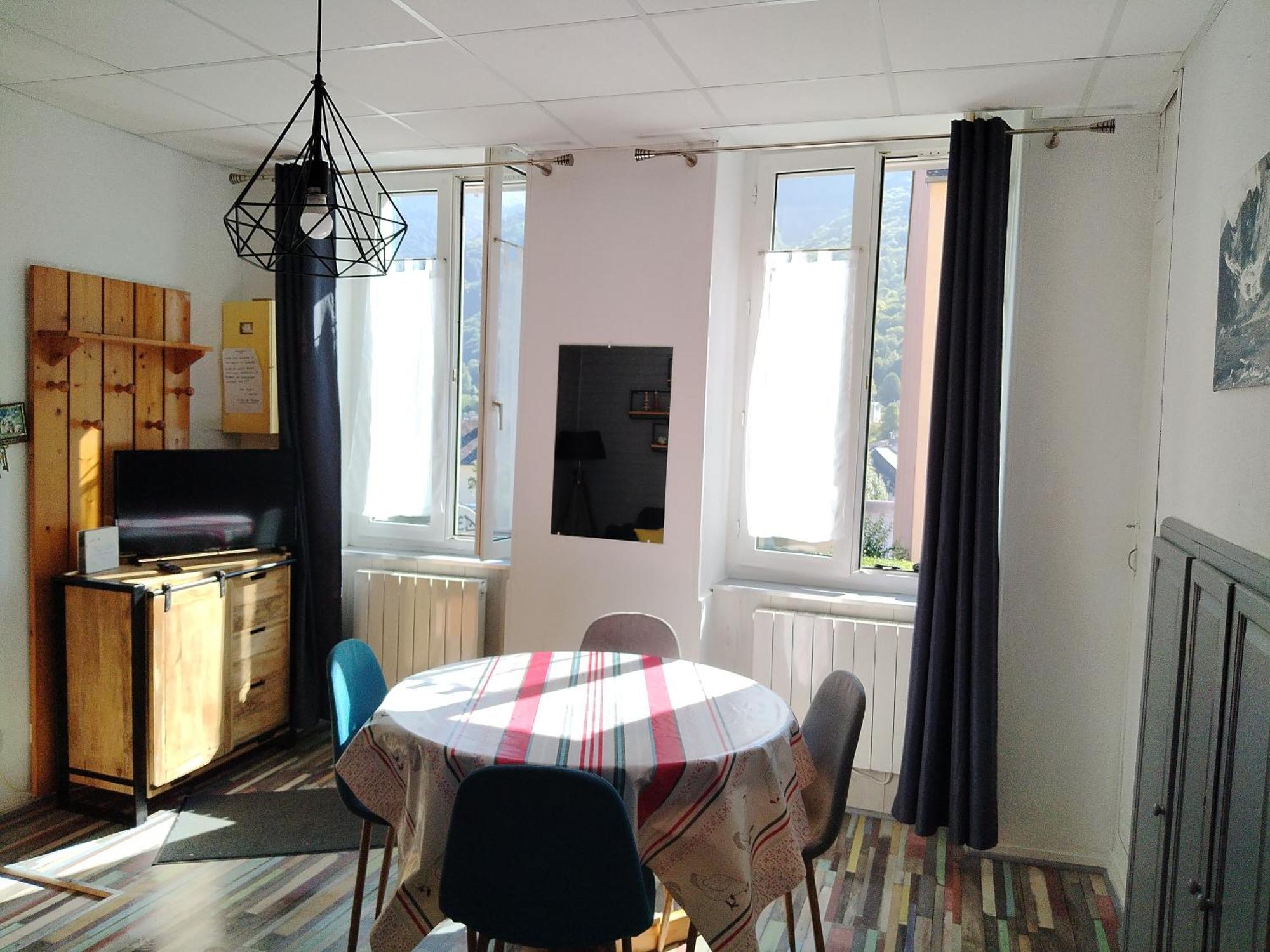 Appartement Familial - 2 Chambres Cauterets Eksteriør billede